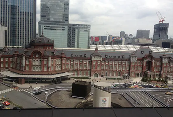 東京駅の目の前