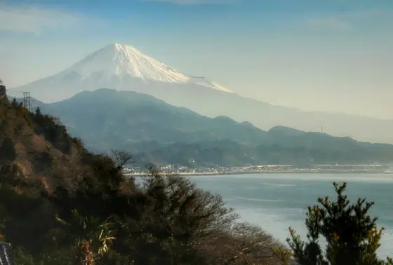 薩埵峠から駿河湾越しの富士山
