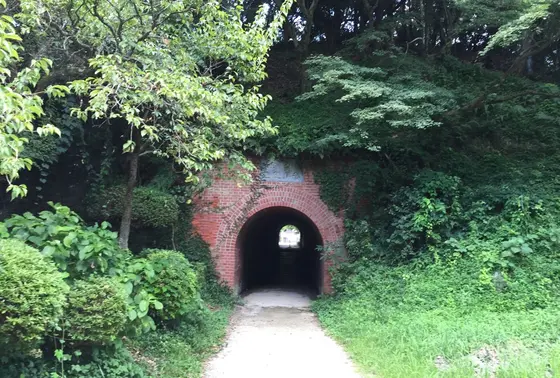 おイシちゃんトンネル