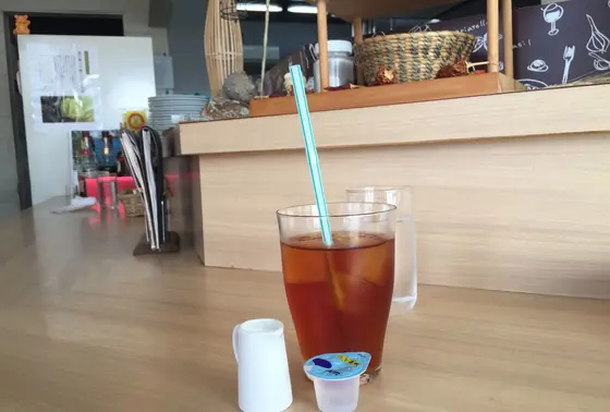 ＋200円でアイスティか珈琲が付けれます。