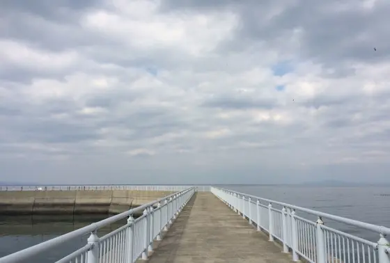 桟橋を散歩