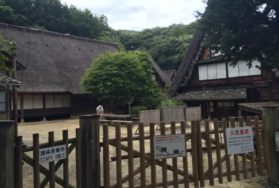 江戸時代に建てられたあの白川郷も。