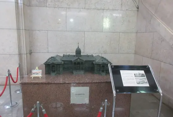 旧大阪府庁舎の模型