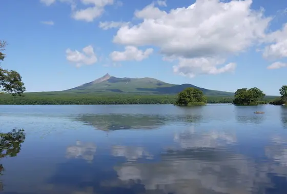 きれいに晴れた日は湖面に映る駒ケ岳がきれい