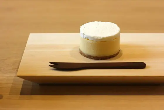 茶筒のカタチのチーズケーキ