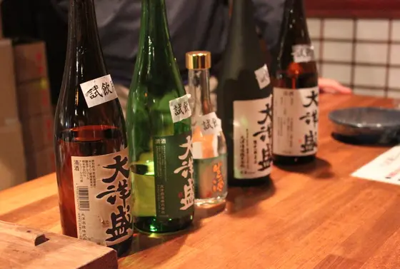 5種類もの日本酒を試飲できる！