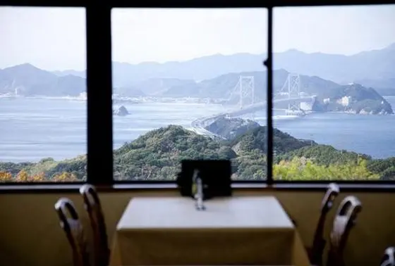 鳴門大橋を眺める絶景レストラン