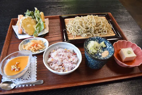一番人気の「和楽セット」