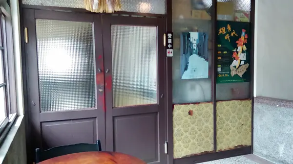 一二三亭　２階喫茶店入口
