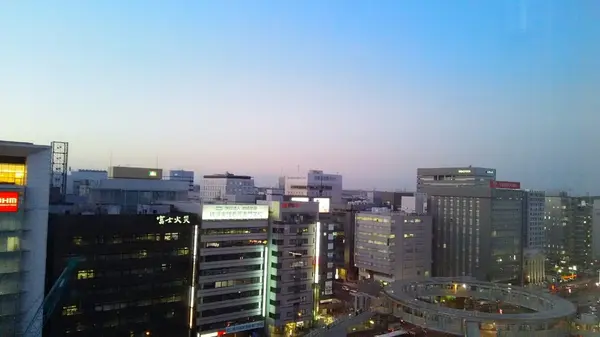 新横浜駅から見る景色
