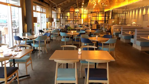 店内