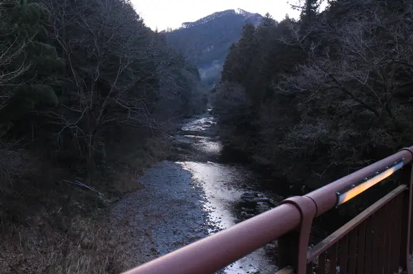 秋川渓谷を上から見下ろす