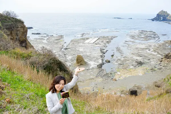 まるで筍？タケノコ岩