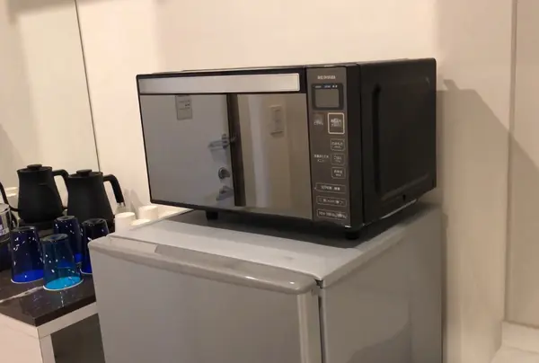電子レンジに、大きめな冷蔵庫
