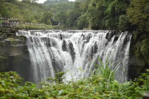十分瀑布（Shifen Waterfall）の写真・動画_image_107555