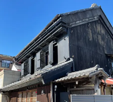 旧・桔梗屋の文庫蔵・店蔵・主屋（国登録有形文化財）の写真・動画_image_415489
