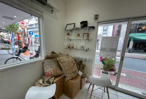 TSUKIKOYA COFFEE ROASTER（ツキコヤコーヒーロースター） 中華街店の写真・動画_image_519567