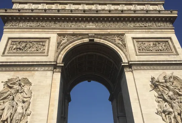  エトワール凱旋門（Etoile Arc de Triomphe）の写真・動画_image_92616