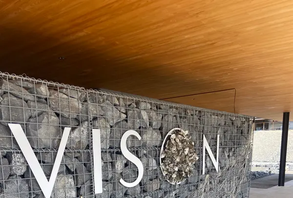 VISON(ヴィソン)の写真・動画_image_1307523