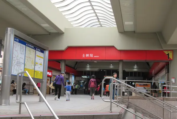MRT士林駅