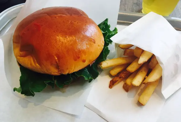 the 3rd Burger 青山骨董通り店の写真・動画_image_239268