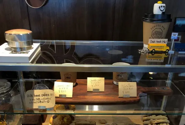 SCHOOL BUS COFFEE STOP KITAHAMA（スクールバスコーヒーストップ）の写真・動画_image_304358
