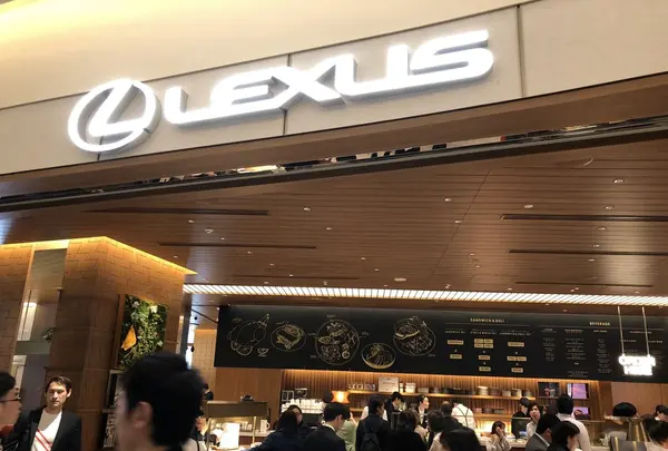 Lexus LEXUS MEETS … （レクサス　ミーツ）