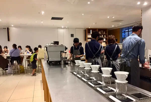ブルーボトルコーヒー（Blue Bottle Coffee）新宿店の写真・動画_image_410408