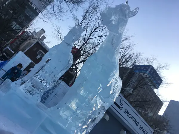 馬の氷像
