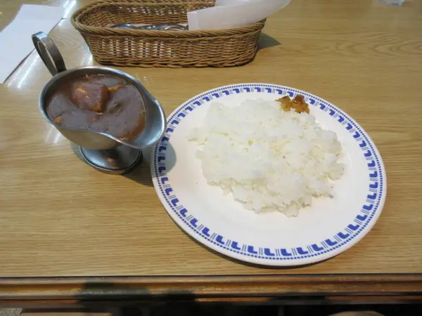 カツカレーも人気