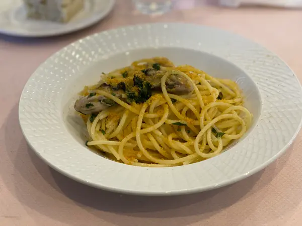 牡蠣とカラスミのパスタ