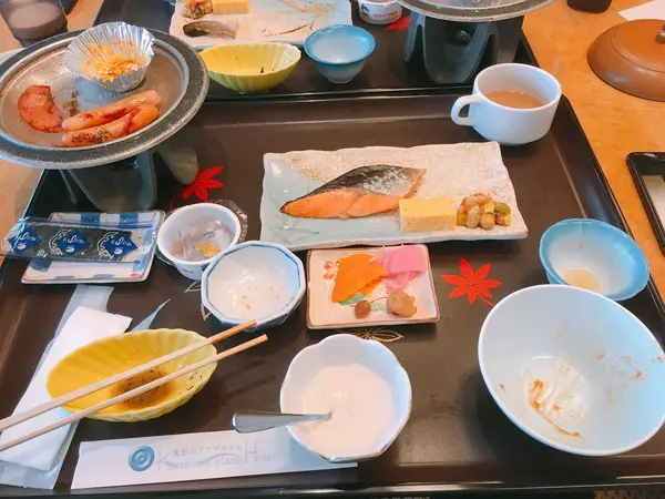 朝食