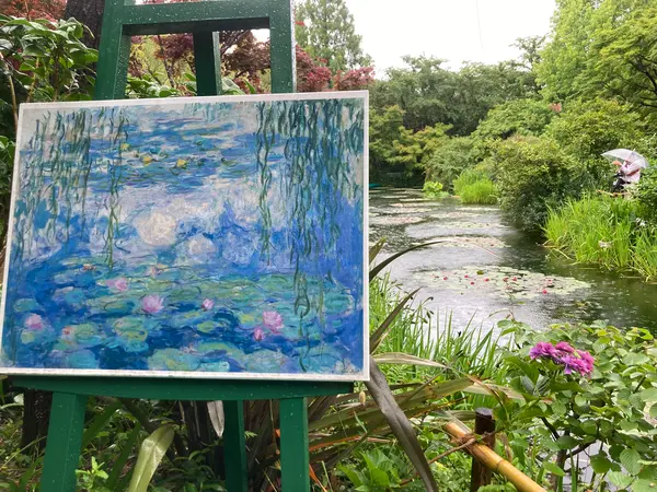 モネの絵画とともに…