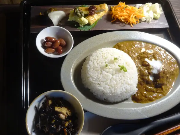 ランチのチキンカレー