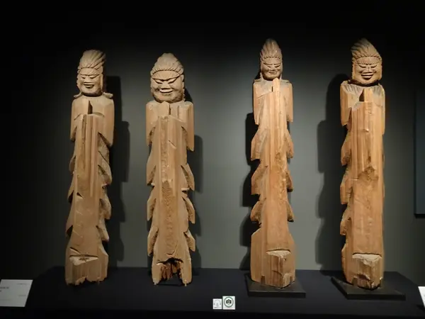 護法神立像・金剛神立像