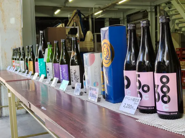 ズラリ並んだ三千盛の酒