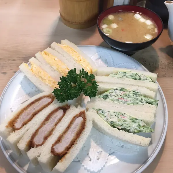 ⚫︎三色サンド ¥1350+豚汁¥200