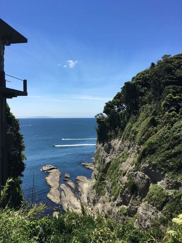 山ふたつ