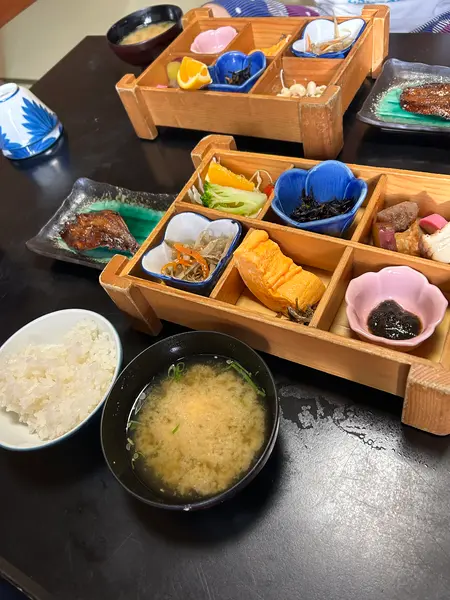 朝食
