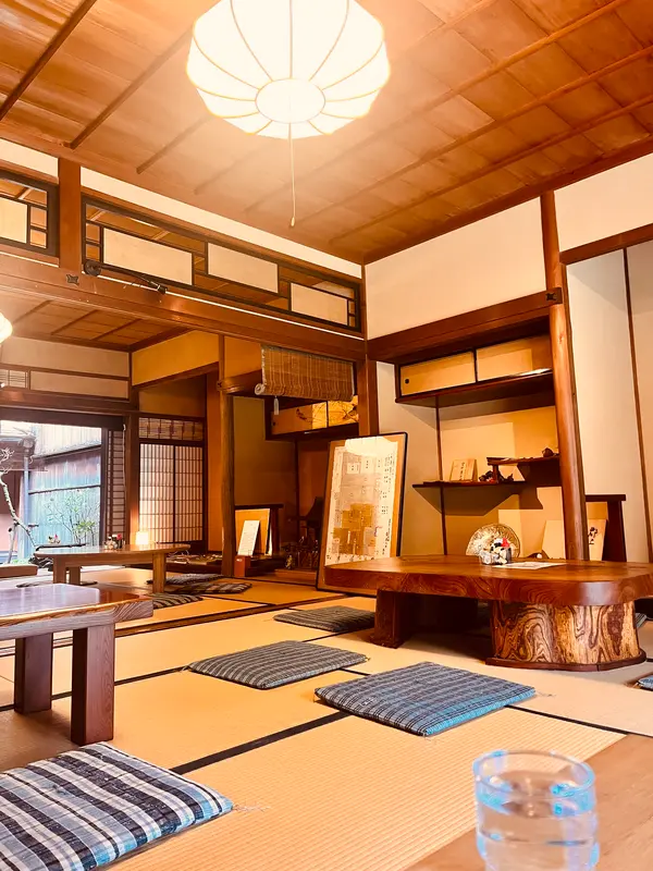 狩野深信の龍の図や時代絵巻の屏風……