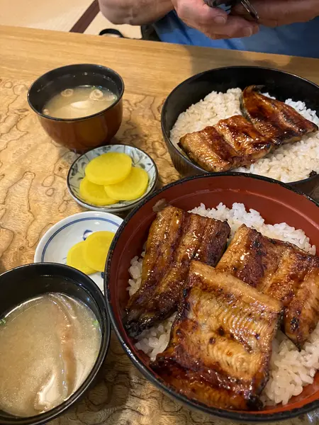 鰻丼竹と松