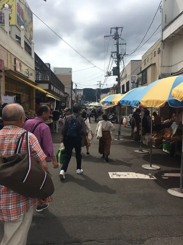 食堂も沢山、お店も沢山、路地も楽しい！