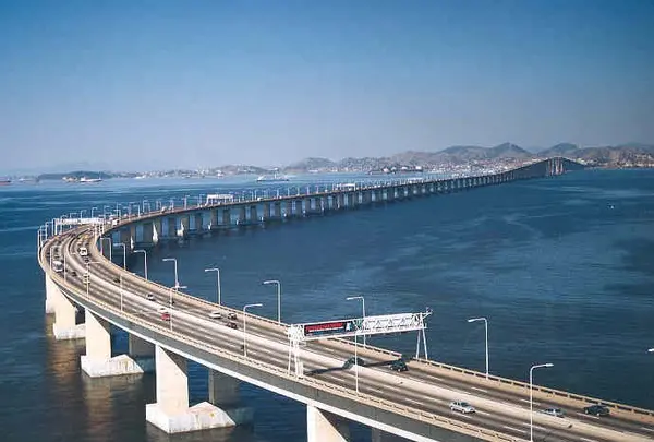 Ponte Presidente Costa e Silva（ニテロイ橋）