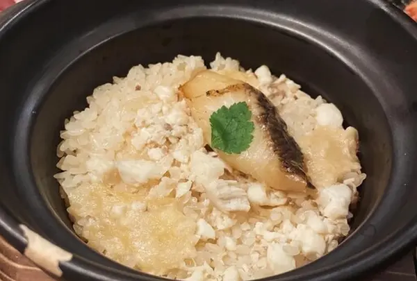 ②松山鯛めし 秋嘉　道後店