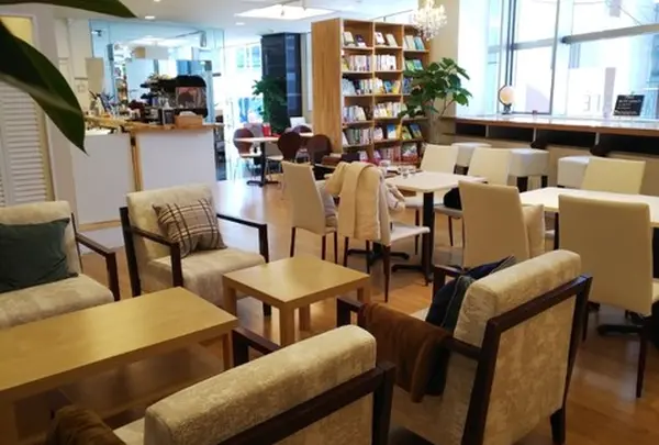 渋谷ブックカフェ SHIBUYA BOOK CAFE by HAPPY SCIENCE