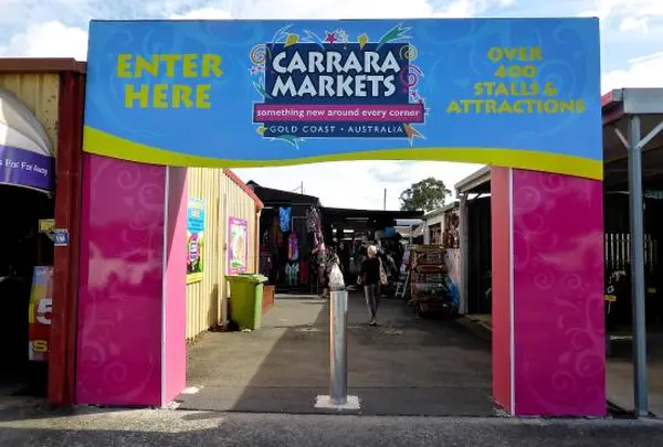 カラーラマーケット　　　Carrara Markets