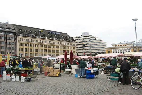 トゥルクマーケット広場 - Turku Market Square