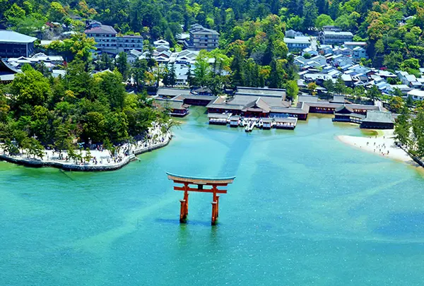 厳島
