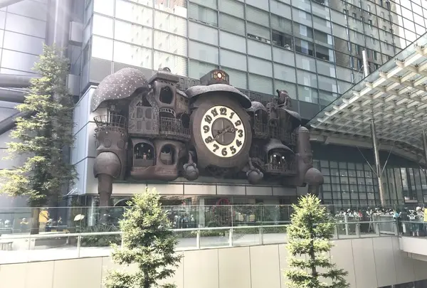 宮崎駿の日テレ大時計の写真・動画_image_696333