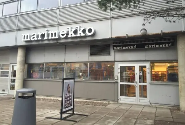 Marimekko　Tehtaanmyymälä（アウトレット店舗）